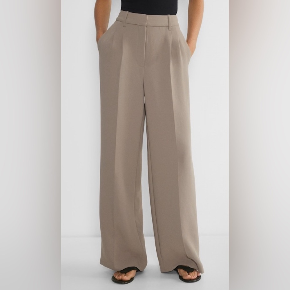 Aritzia The Effortless Pant - Turner Taupe - Picture 3 of 11